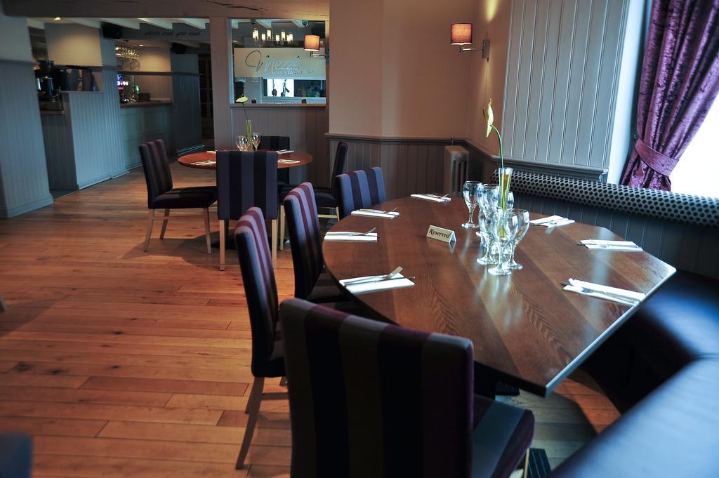 The Warwick Arms Hotel Chew Magna Buitenkant foto